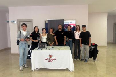 ANTALYA’DA EMNİYETTEN ÜNİVERSİTELİ GENÇLERE GÜVENLİK SEFERBERLİĞİ
