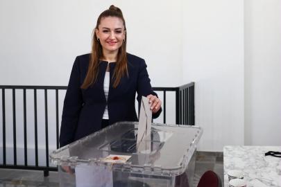 BÜŞRA ÖZDEMİR ANTALYA BAROSU SEÇİMLERİNDE OYUNU KULLANDI