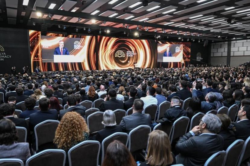 DİPLOMASİNİN KALBİ ANTALYA’DA ATACAK