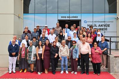HALİL AKYÜZ HUZUREVİ’NDE GÜNÜN NEŞESİ