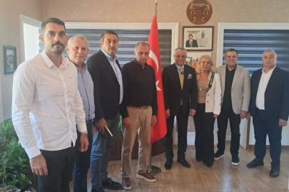 NECATİ TOPALOĞLU VE MECLİS ÜYELERİ CHP’DEN İSTİFA ETTİ