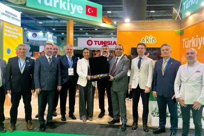 TÜRK TARIMI MADRİD’DE GÖVDE GÖSTERİSİ YAPIYOR